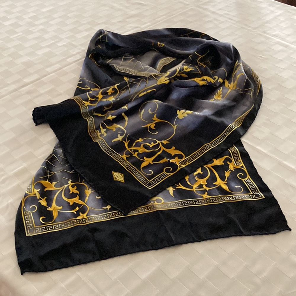 Atelier Versace vintage mid nineties long silk scarf. Made in Italy.